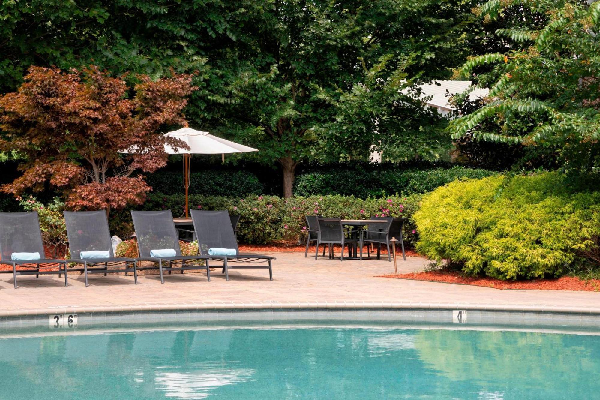 Готель Atlanta Marriott Northeast/Emory Area Екстер'єр фото