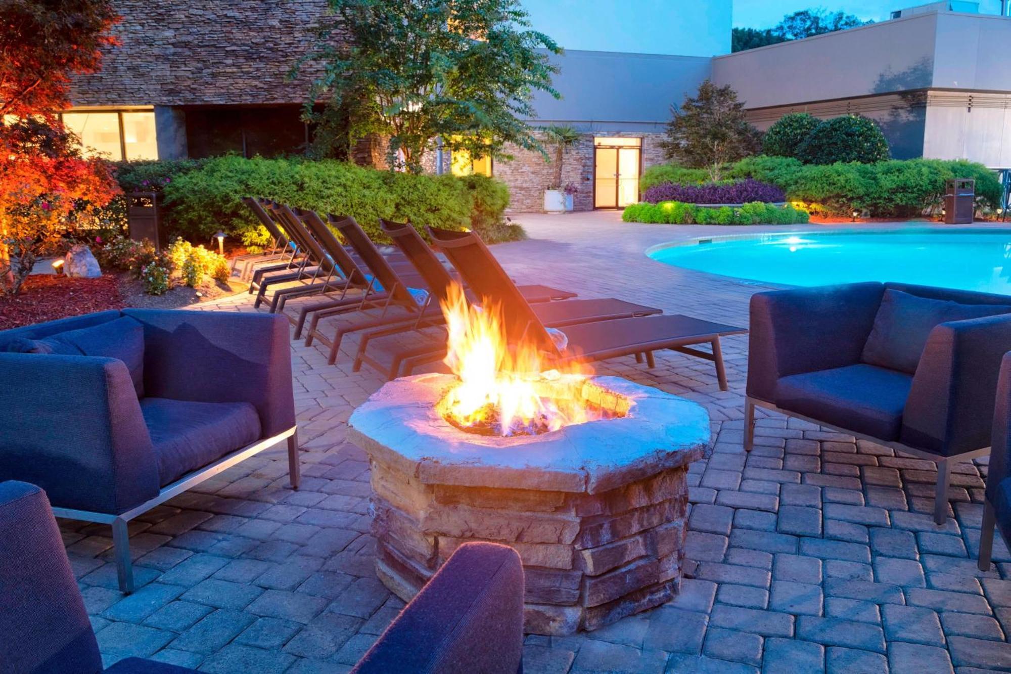 Готель Atlanta Marriott Northeast/Emory Area Екстер'єр фото